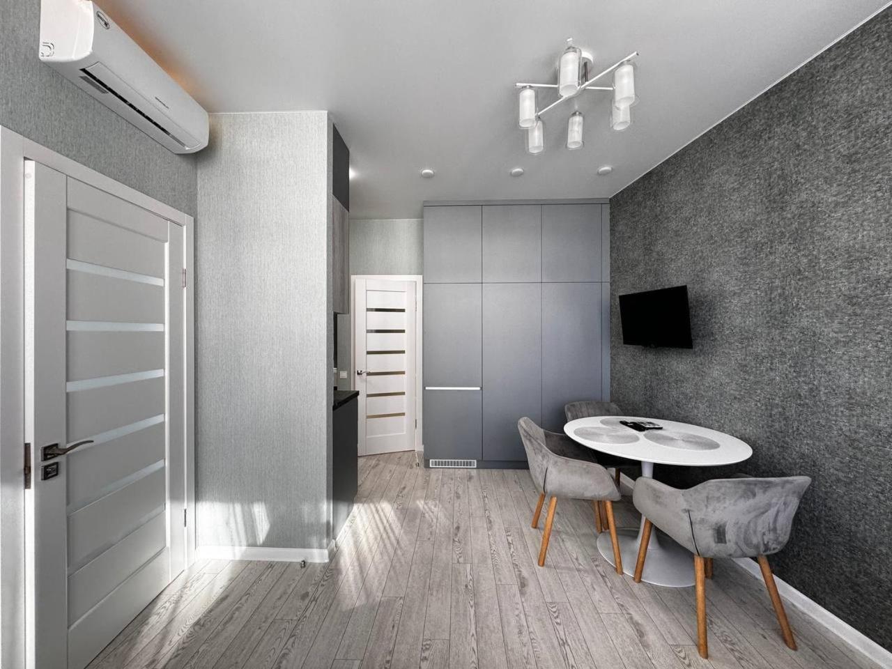 48 Pearl Cozy Apartment Odessa Buitenkant foto